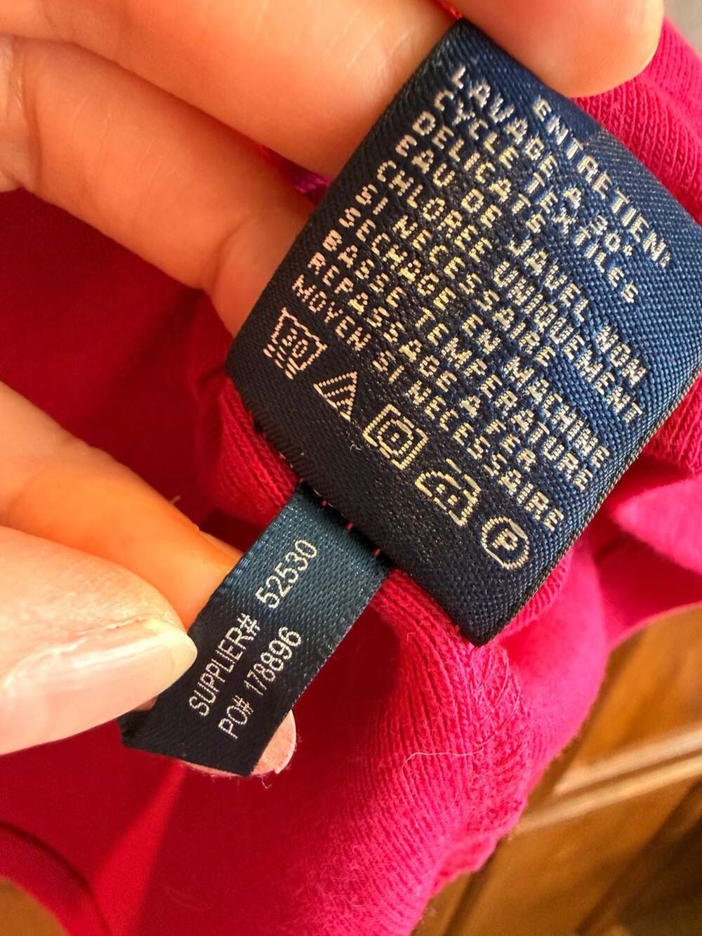 Ralph Lauren V-Neck Short Sleeve Tee in Hot Pink with Navy Pony - Picture 8 of 8